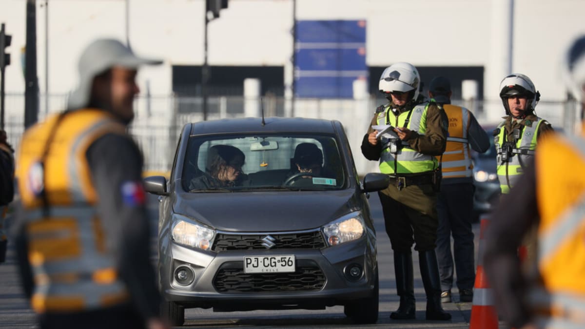 Restricción vehicular para el martes 2 de junio: Estas patentes no podrán transitar por la provincia de Santiago