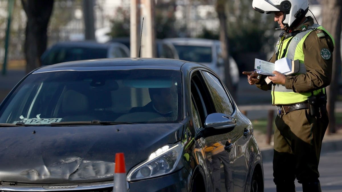 Restricción vehicular: Estas patentes NO podrán circular el lunes 4 de mayo por la provincia de Santiago