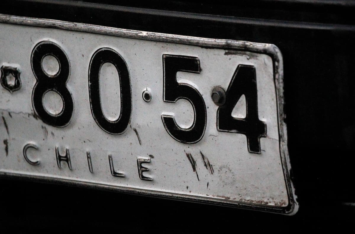 Restricción vehicular 2026: autos con estas patentes no podrán circular el miércoles 6 de mayo por Santiago