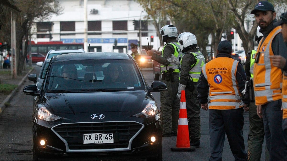 Restricción vehicular para el jueves 9 de julio: Estas patentes NO podrán circular por el Gran Santiago