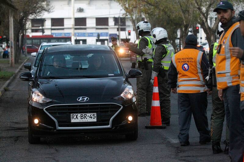 Conoce en qué comunas habrá restricción vehicular.