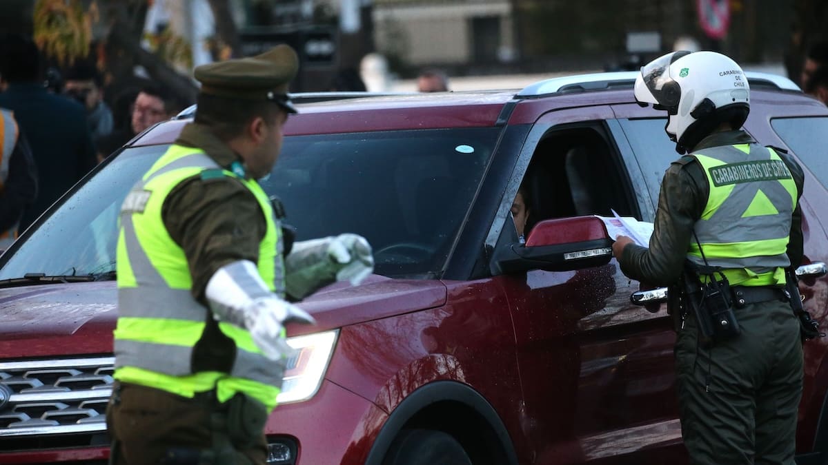 Restricción vehicular 2026: Estas patentes NO podrán circular por Santiago el miércoles 13 de mayo