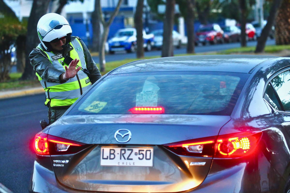 Conoce las patentes que no podrán transitar por el Gran Santiago este viernes 29 de mayo. Foto: Aton.