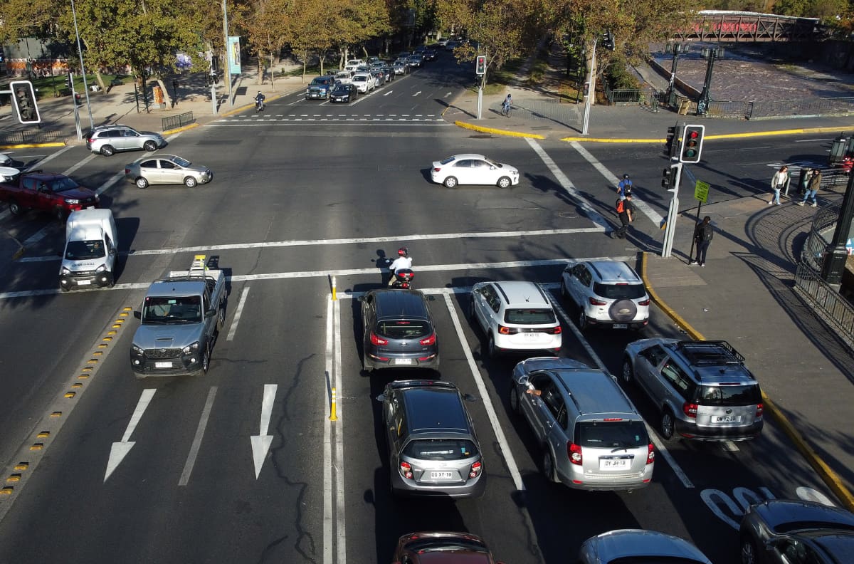Comienza la restricción vehicular 2026: ¿Qué automóviles podrán circular este viernes 1 de mayo?