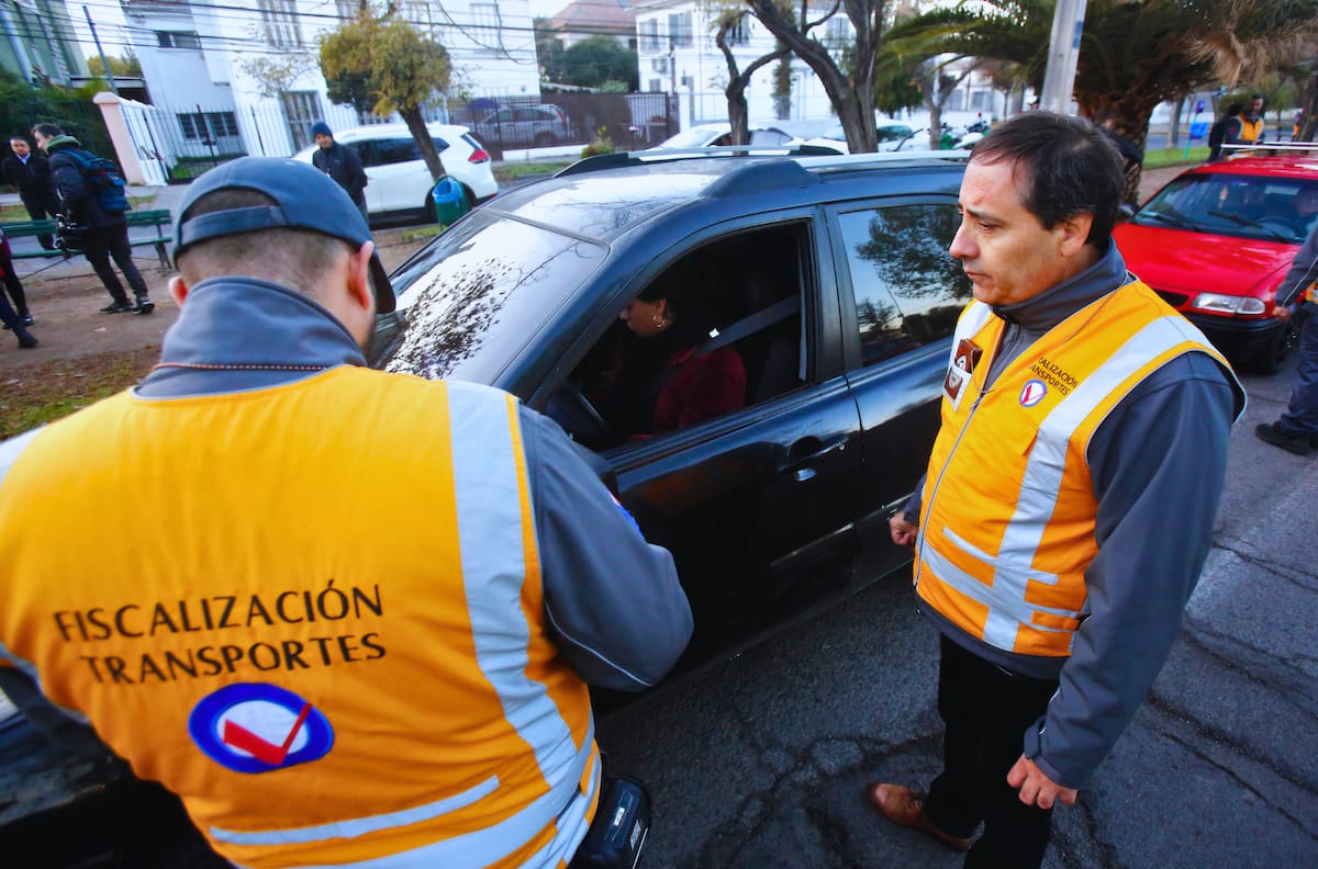 Restricción vehicular viernes 15 de mayo: Estas patentes NO podrán circular por Santiago