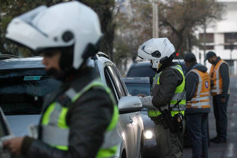 ¿Hasta cuándo dura la restricción vehicular y cuál es el calendario para la Quinta Región?. Créditos: ATON
