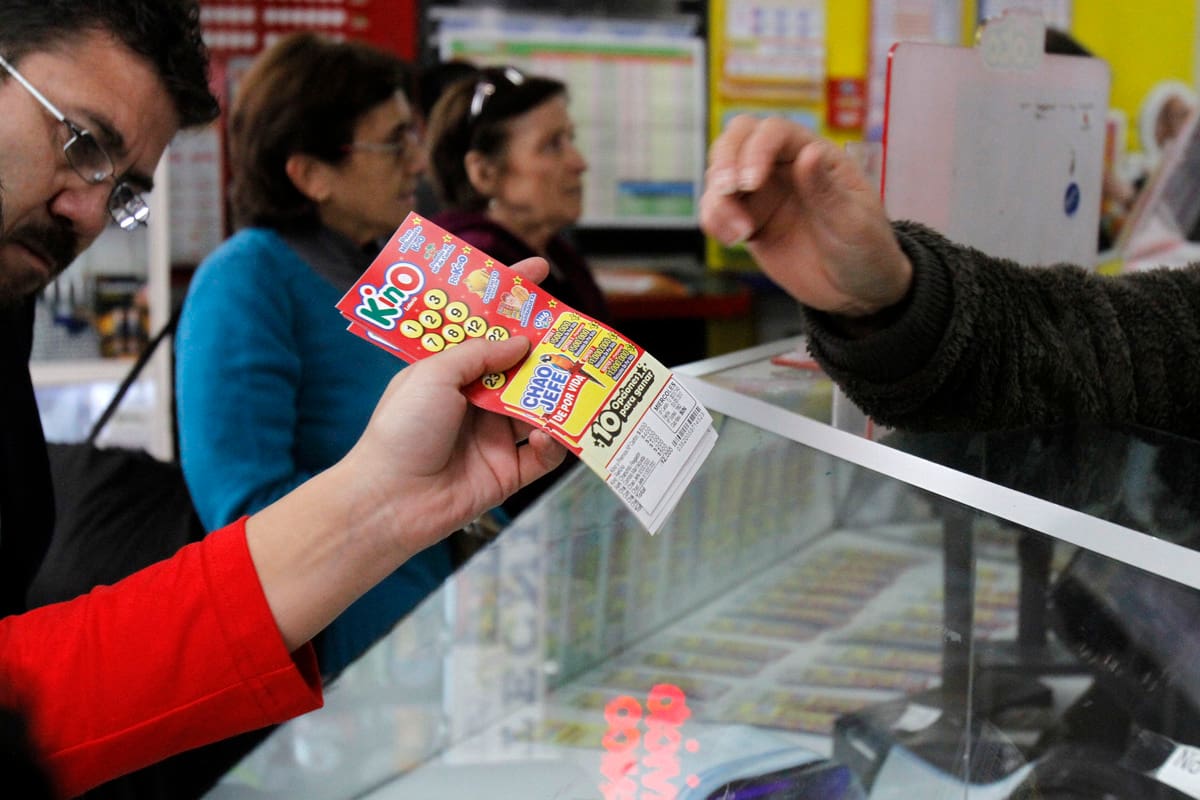 Estos son los ganadores del sorteo 3199 que se realizó este miércoles 11 de marzo. Foto: Agencia ATON.
