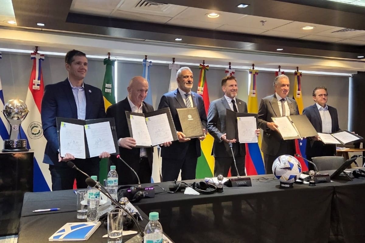 Participó la U y Pablo Milad, presidente de la ANFP. Foto: @udechile