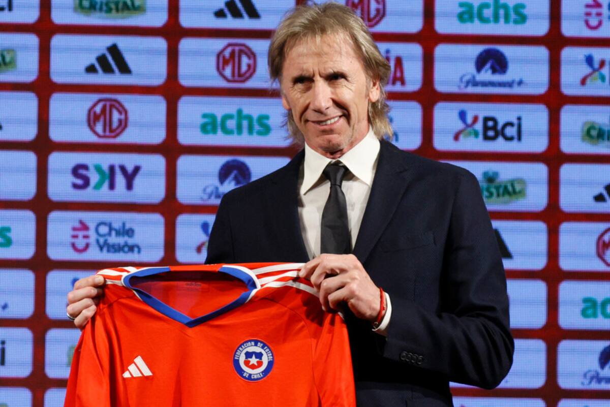 Ricardo Gareca con la camiseta de la selección chilena (Foto: Photosport)