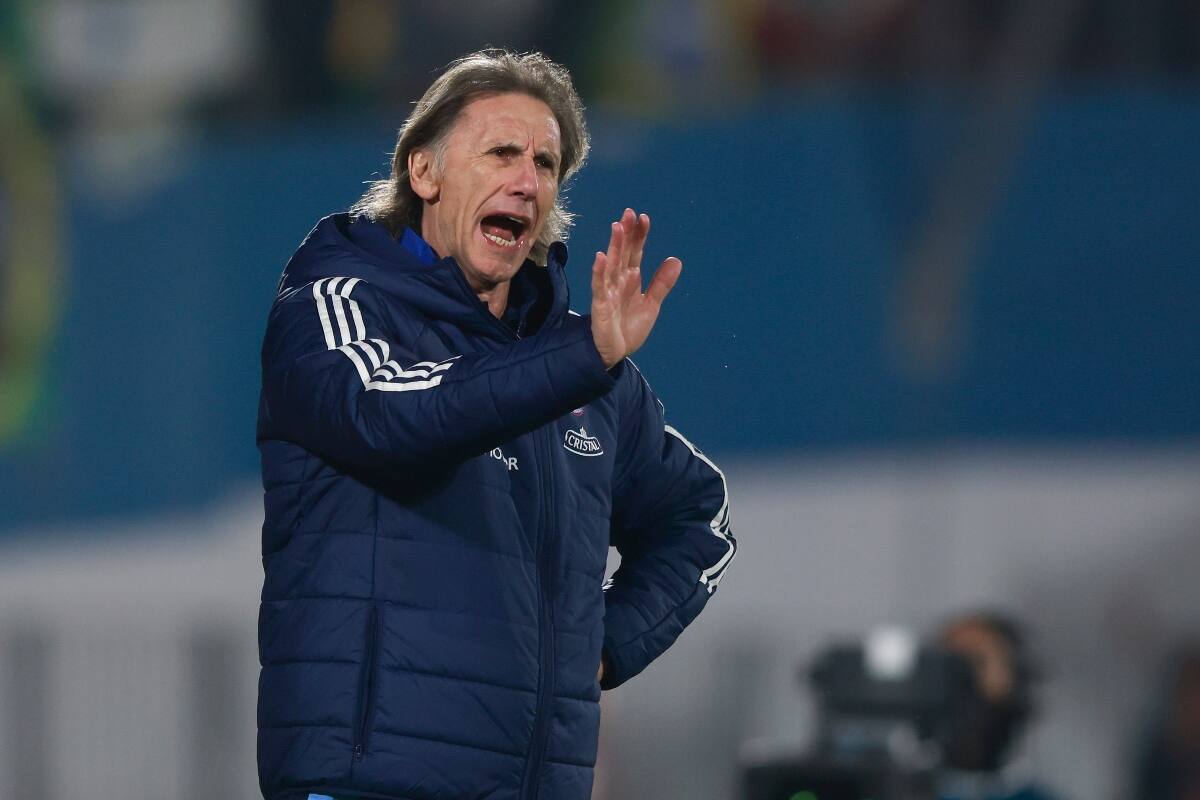 Ricardo Gareca fue criticado por la lentitud en los cambios ante Perú