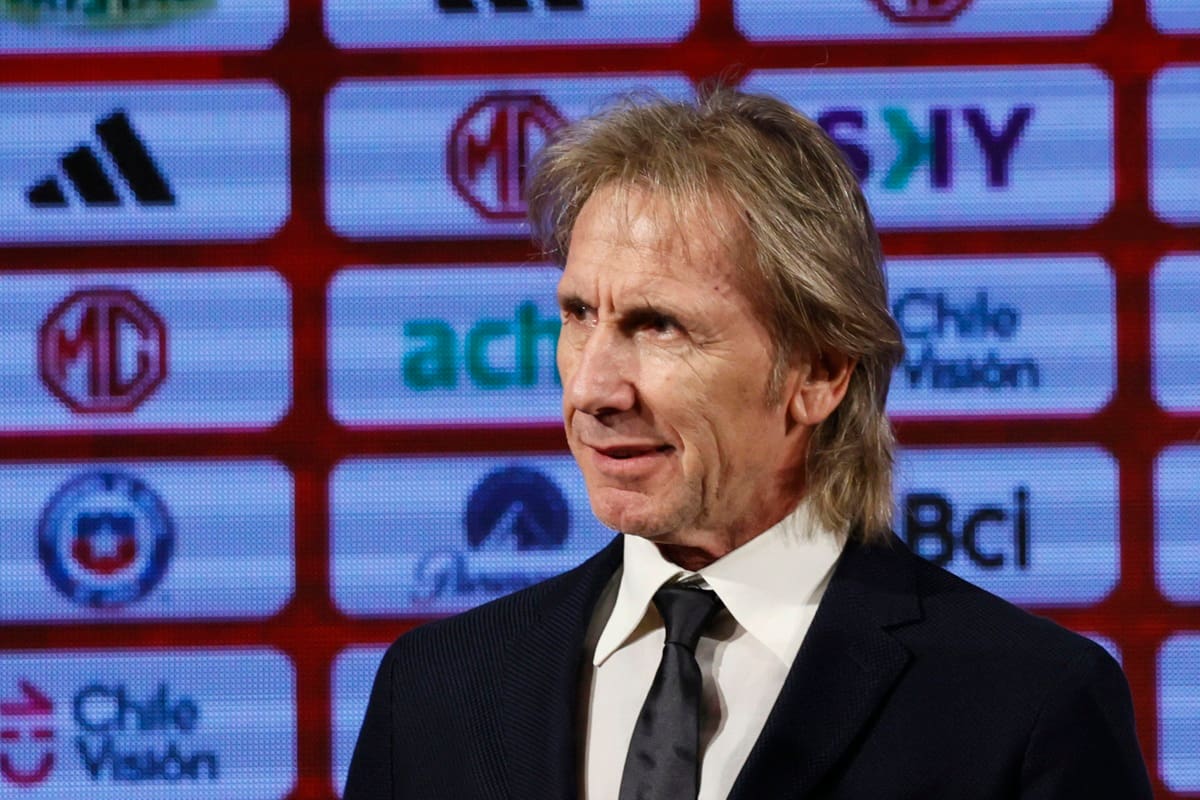 El entrenador prepara su primer desafío al frente de la Selección Chilena. Foto: Dragomir Yankovic/Photosport