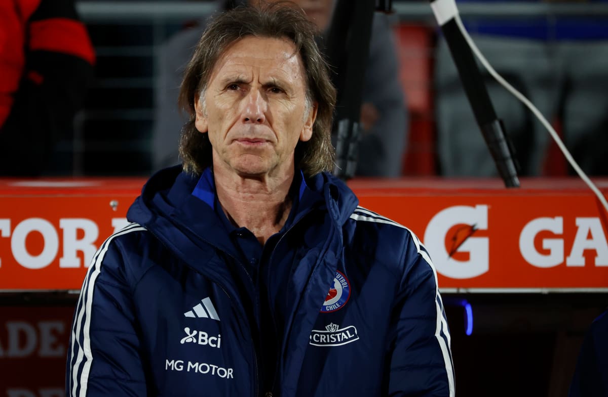 seguirá, por ahora, al mando de la Selección Chilena en las Eliminatorias Sudamericanas.