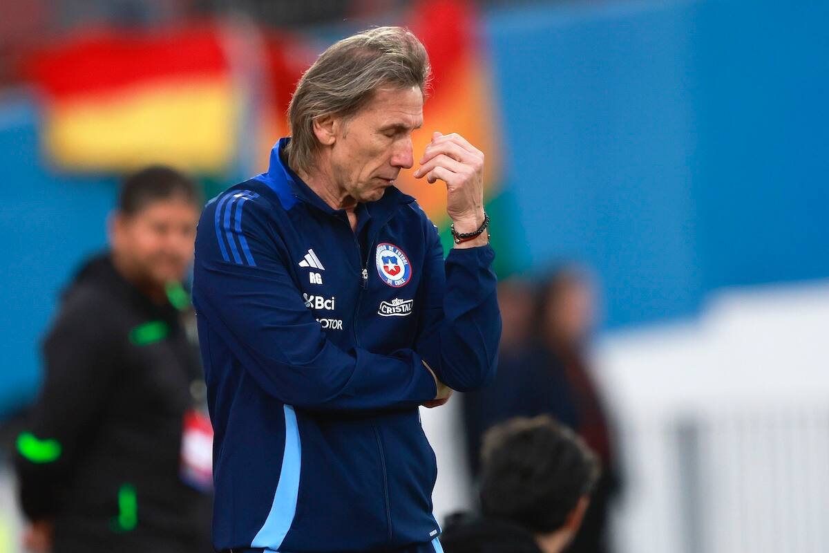 es señalado por estar una semana en Argentina.