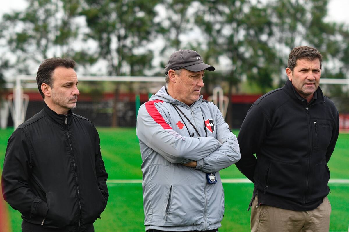 Ricardo Lunari asumió en el primer equipo de Newell's Old Boys de Argentina.