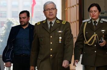 General Yáñez renunció a la dirección de Carabineros: “Le he presentado mi retiro voluntario al Presidente”
