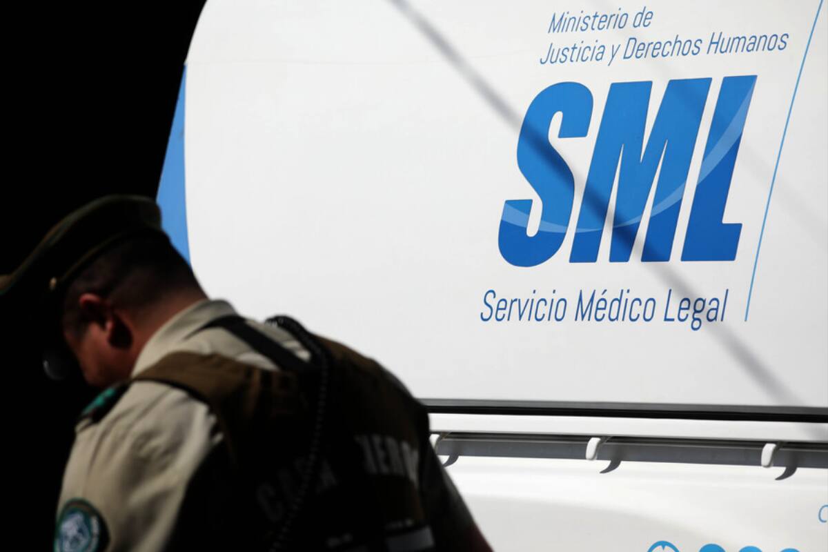 El hombre estaba acompañado por el sujeto que chocó el cerco.
