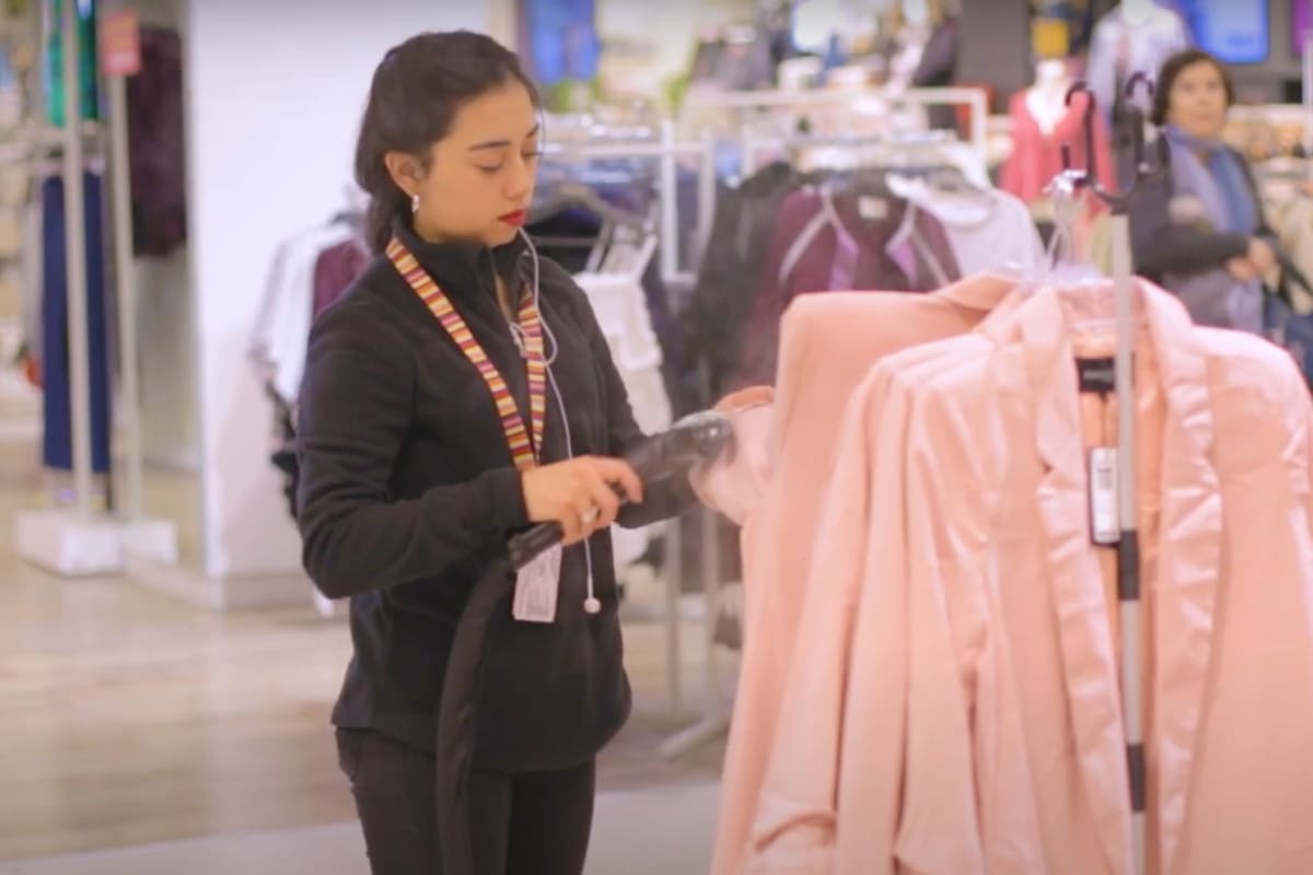 La empresa busca trabajadores de temporada durante este Cyber Day 2025.