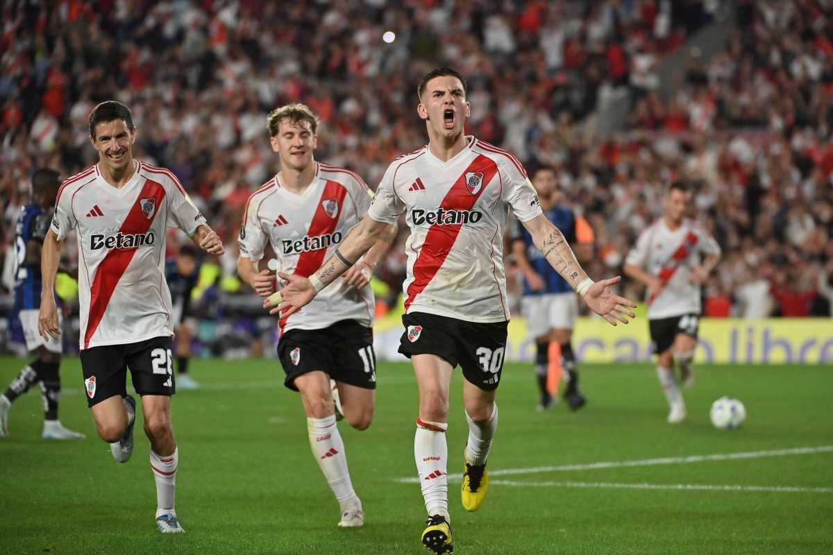 Los argentinos se ilusionan con poder avanzar de fase.