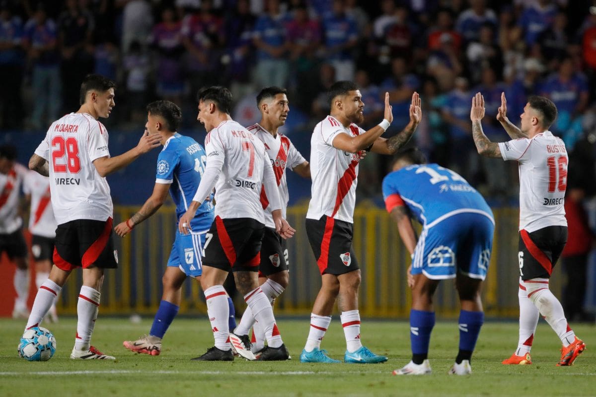 HAsta 10 futbolistas dejarán la tienda de Núñez. Foto: Agencia Aton.