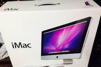 VIDEO | Arrebatan computadora iMac a hombre en las calles de Nueva York