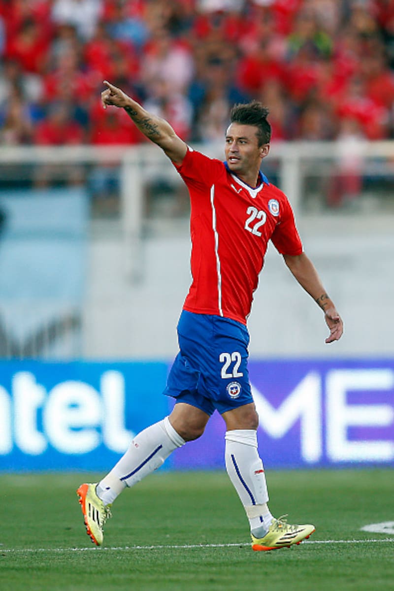 Roberto Gutiérrez con la camiseta de La Roja.