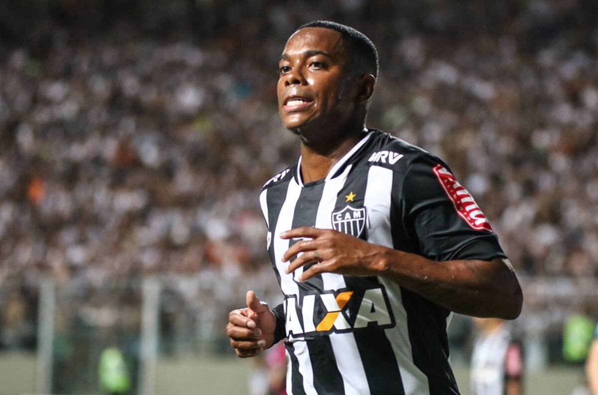 Duró seis días: Santos confirma que rescindieron el contrato de Robinho por el caso de violación en su contra