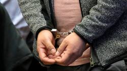 Se hizo pasar por apoderado para robar computadores de tres colegios