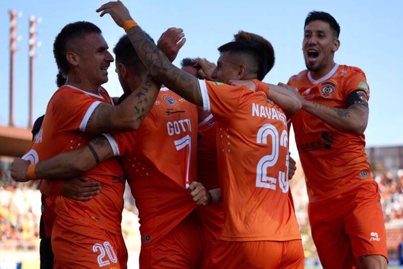 cree que dos equipos darán que hablar este año en Primera B. (Foto: @Cobreloa_SADP)