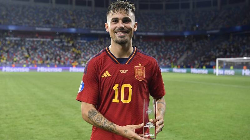 El mediocampista de Betis fue elegido MVP del duelo entre España y Rumania en la Eurocopa sub 21.