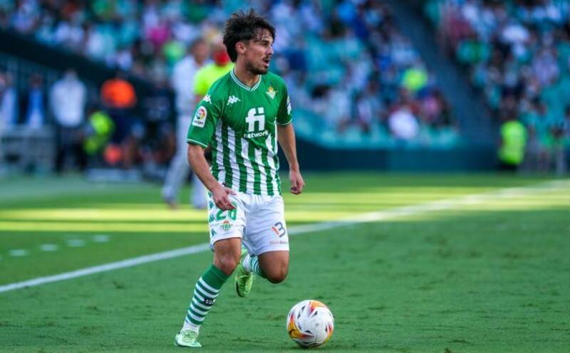 El mediocampista ha crecido en su juego bajo la tutela de Manuel Pellegrini.