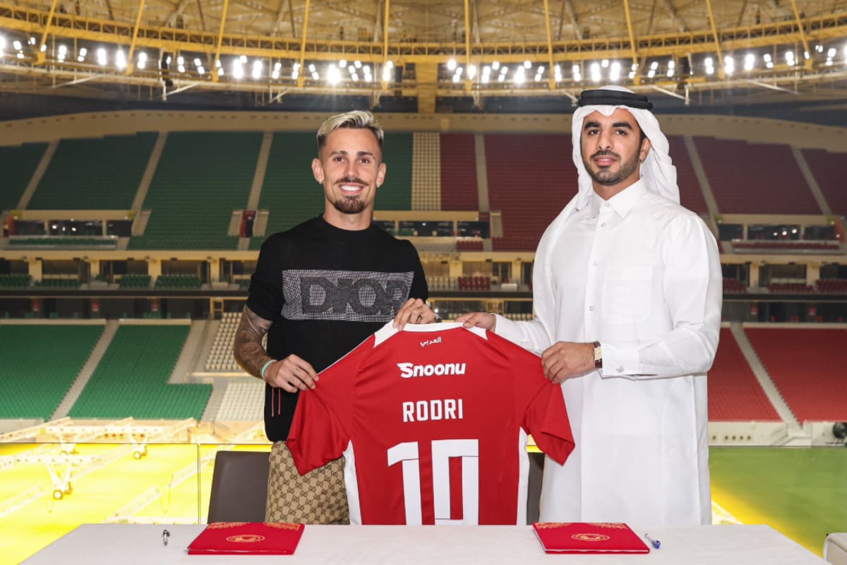 Rodri fue presentado hace pocas horas en su nuevo club, el Al-Arabi SC de Catar.