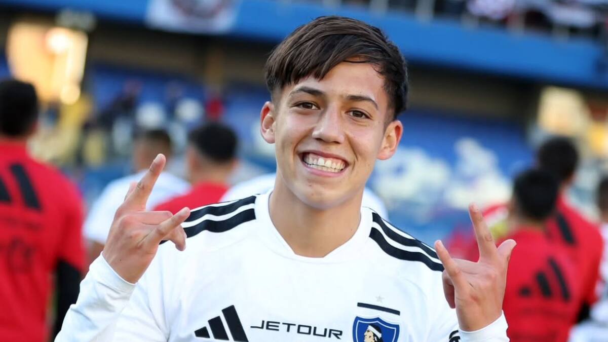 Rodrigo Catalán: el volante de 16 años que entra al top 10 de los debutantes más jóvenes de Colo Colo