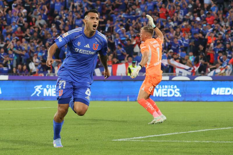 El delantero aún no logra ganarse un puesto en el 11. Foto: Aton.