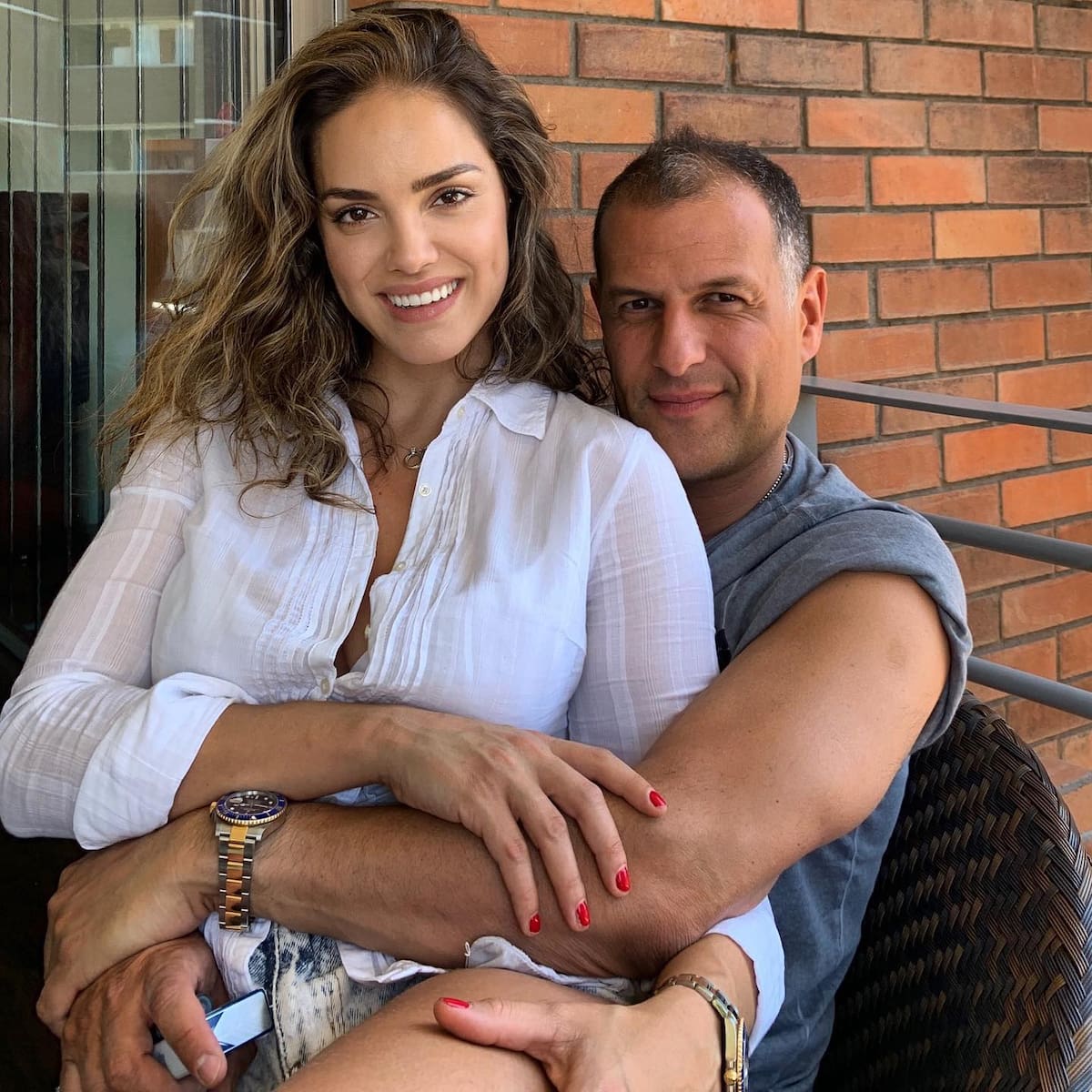es investigado por el femicidio de su pareja, Nayara Vit