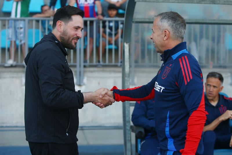 El DT seguirá con Deportes Iquique. Foto: Agencia Aton.