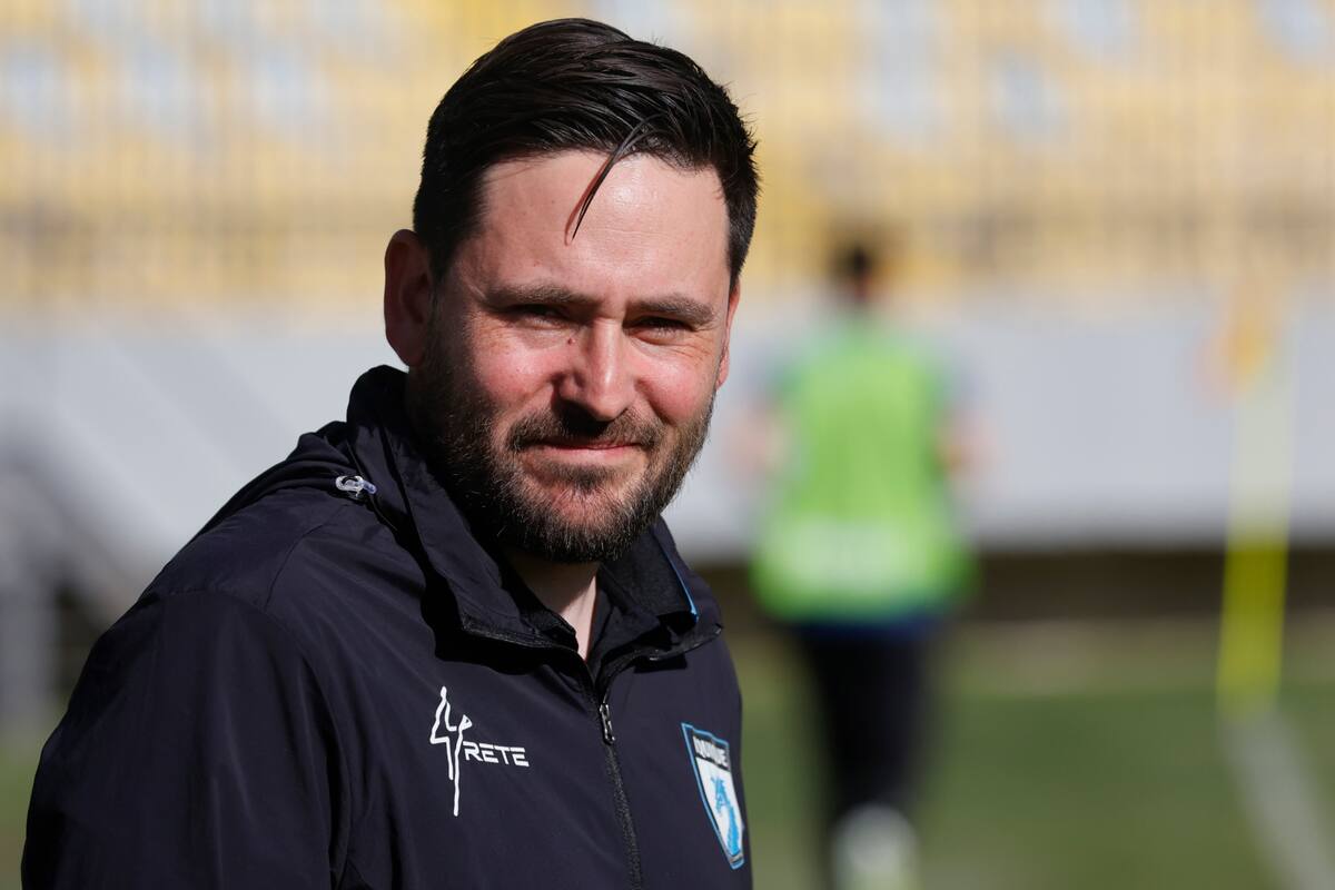 Es el técnico más joven de la Liga de Ascenso 2026. Foto: Agencia Aton.