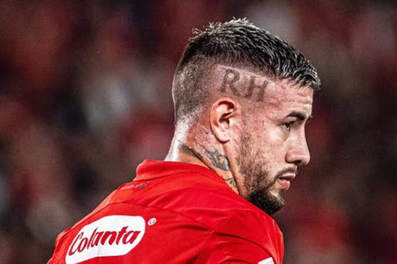 jugando por América de Cali. Foto: @americadecali