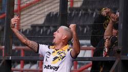 “En Chile soy hincha de Coquimbo (...) pero me encantaría jugar en uno de los equipos grandes”