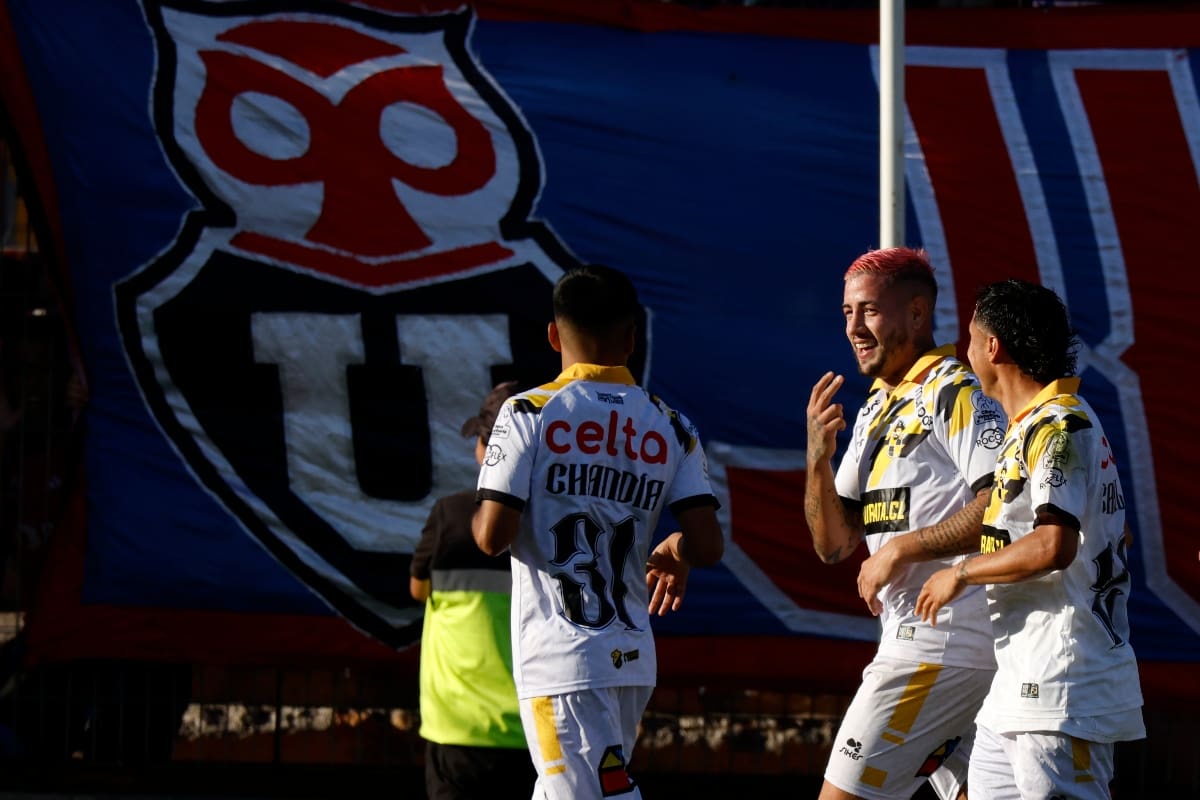 Rodrigo Holgado y Luciano Cabral opciones en Colo Colo.