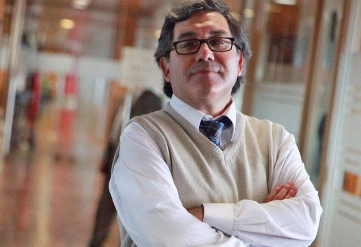 Debió dejar su cargo en el Gore de Biobío en medio del Caso Lencería.