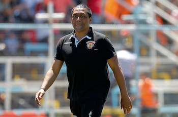 Club del fútbol chileno sorprende y anuncia a Kalule Meléndez como su nuevo DT