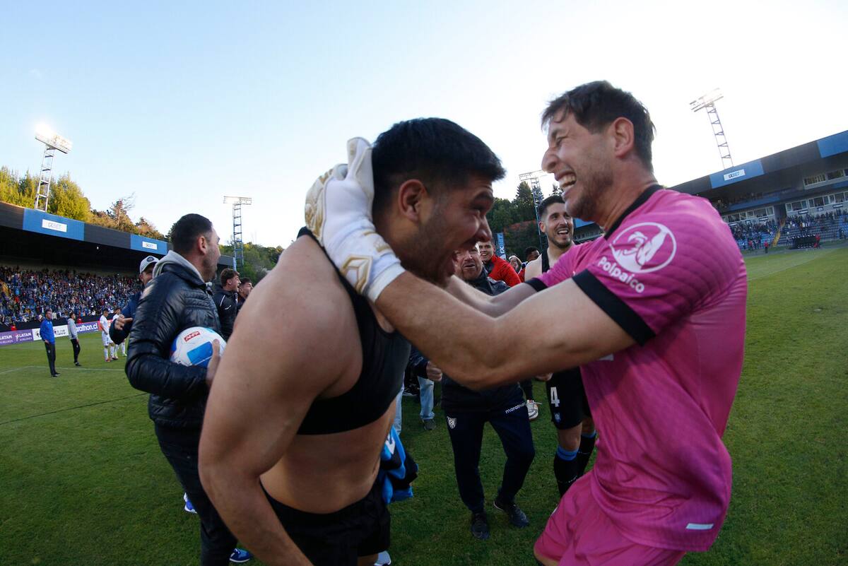 se emocionó tras triunfo de Huachipato en Copa Chile. Foto: Agencia Aton.