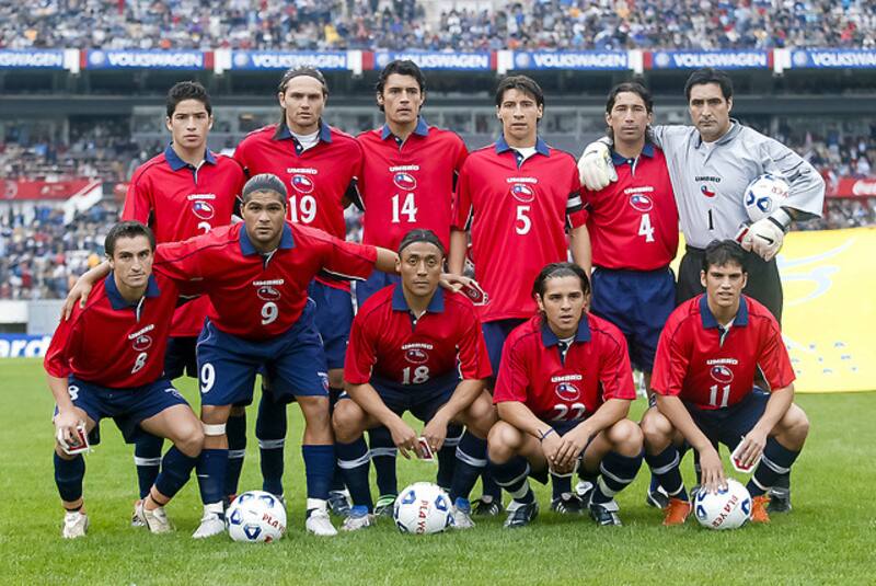 El lateral izquierdo fue titular en el empate de la Roja 2-2 en Argentina en el Estadio Monumental.