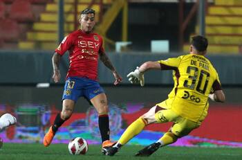 Los dos jugadores extranjeros que buscan su salida del Campeonato Nacional