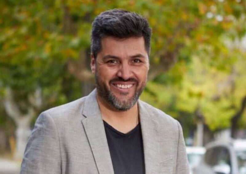 El funcionario fue nombrado a fines de 2022 por el Presidente Boric como director del Servicio de Vivienda y Urbanización de la región de Los Ríos.