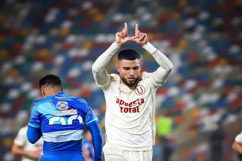 El volante chileno marcó su primer gol con la camiseta de Universitario de Deportes.