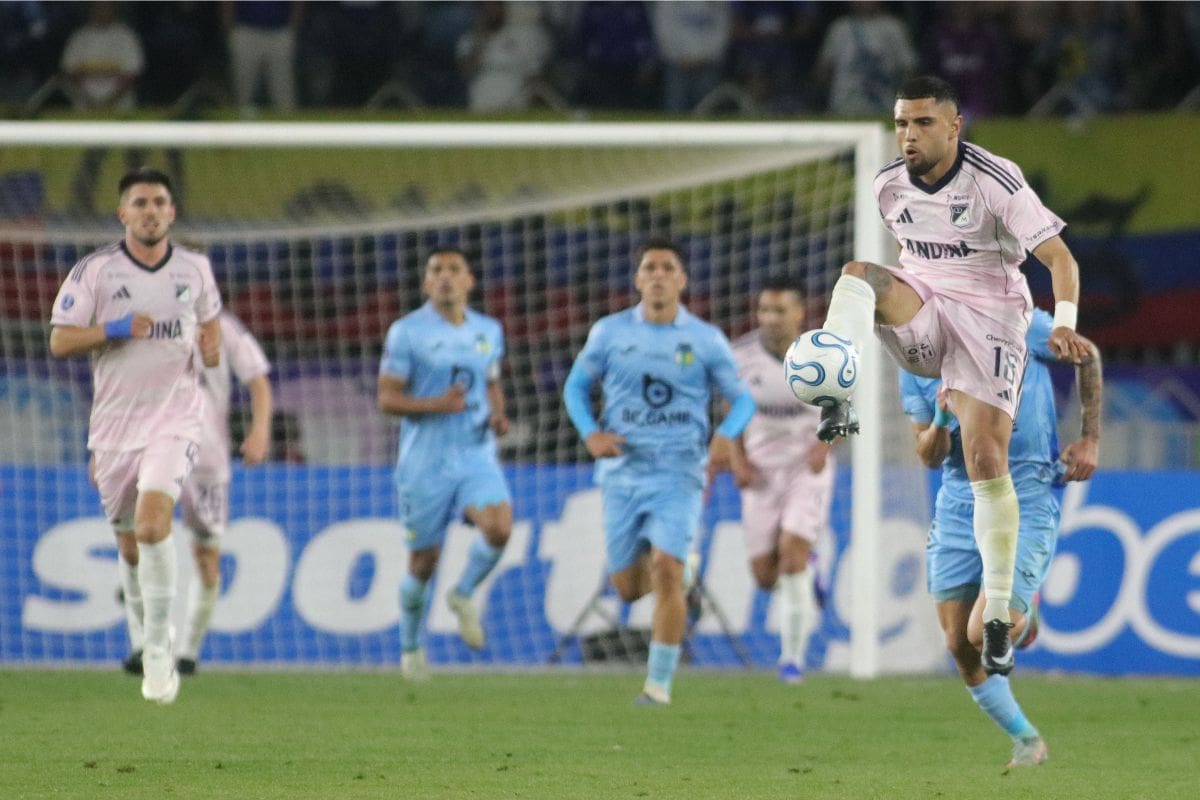El chileno, anoche, en acción de Copa Sudamericana ante O'Higgins. Foto: Agencia Aton.