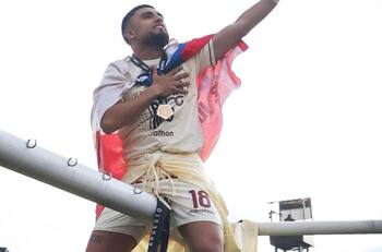 Rodrigo Ureña estaría a un paso de llegar al fútbol argentino: este equipo ya mandó la oferta