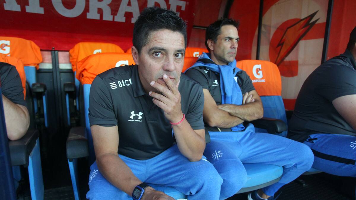 Rodrigo Valenzuela defendió el planteamiento de la UC: “Lo que buscó Ariel Holan se dio en el partido”