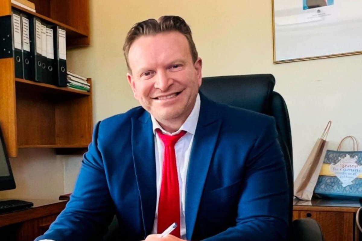 El edil fue elegido con más de un 60% de los votos para el periodo 2024 - 2028. Créditos: Municipalidad de Penco.